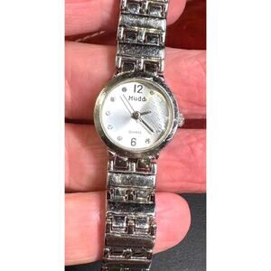 Women's 20mm Silver Tone Mudd Watch, Size 6"